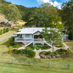  Holiday home The Stables Luxury Country Escape